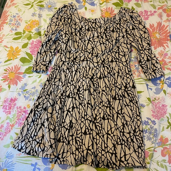 Ark & Co Dresses & Skirts - V-neck back mini dress